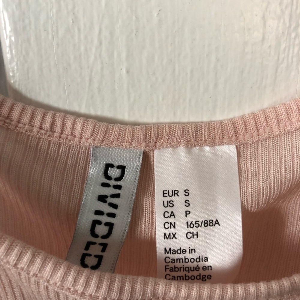 Pink Flowy Tank - Picture 2 of 2
